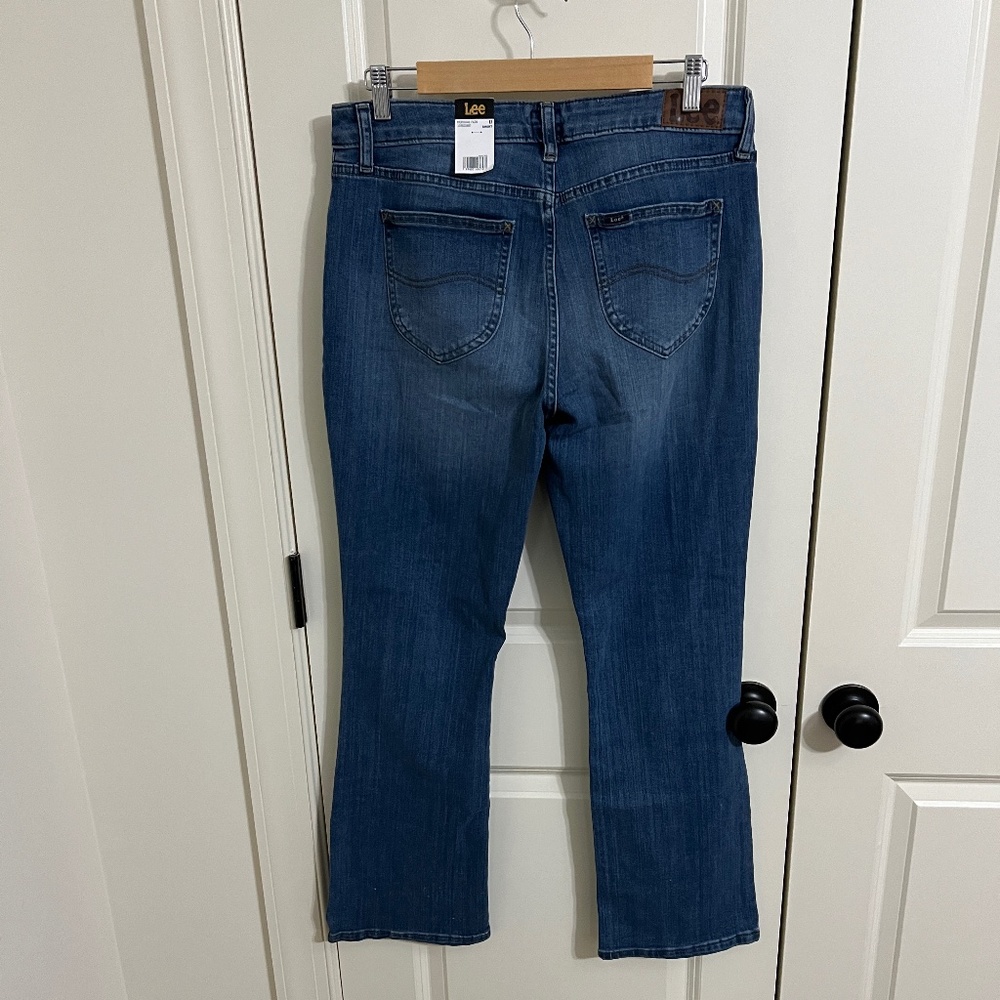 NEW! Lee Legendary Mid Rise Bootcut Jean Zip Closure Heritage Fade Size 12 Short - Picture 2 of 2